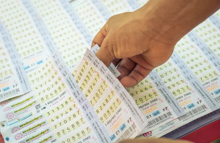 เลขเด่นวันอังคาร-heng99guru